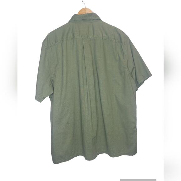 Men's Croft & Barrow short sleeve button down - Picture 2 of 3